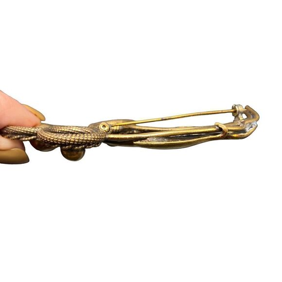 Retro large three flower brass pin detailed leaves strong clasp - Picture 2 of 8